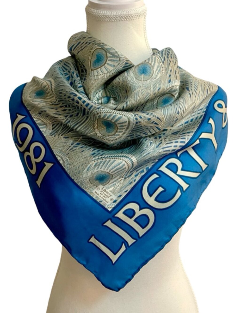 Liberty of London 1981 Peacock Feather Silk Feel Scarf Made in England 🇬🇧